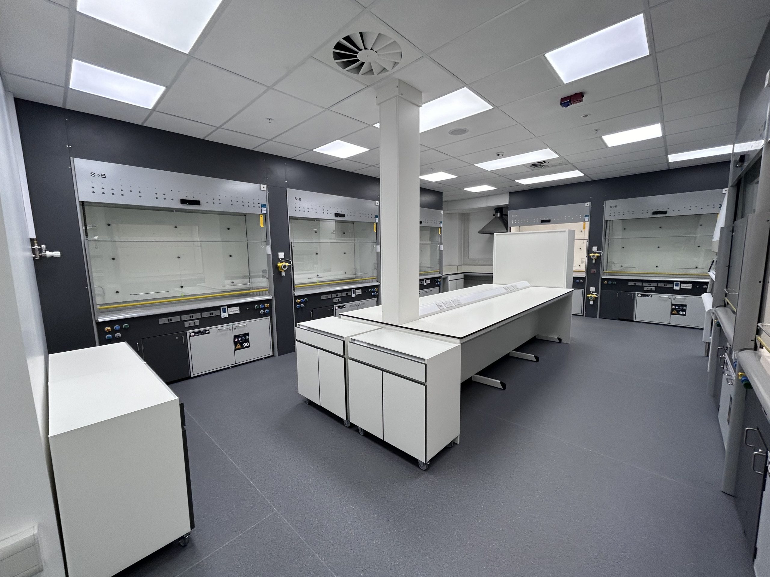 Geoffrey Robinson complete a £3.1 million project in partnership with John Sisk and Son for GSK at Barnard Castle.